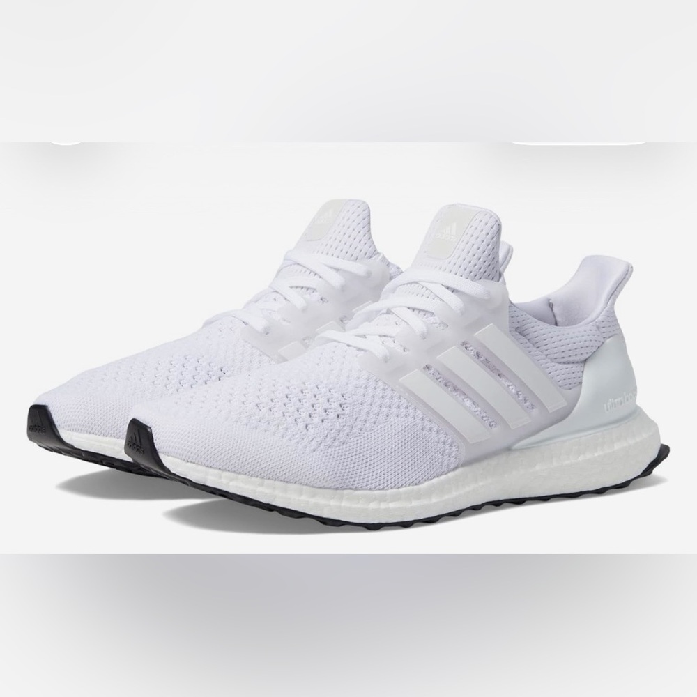 Adidas Women's White UltraBoost Sneakers size 7